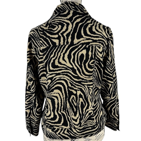 R&K Zebra Print Women's Jacket.  Tan & Black size petite medium - Picture 2 of 4